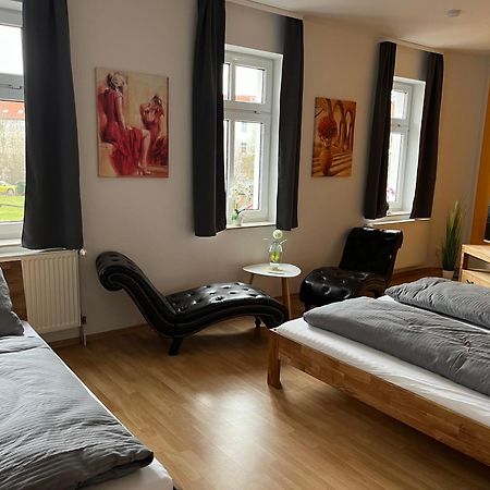 Fewo "Franzi" 5 Personen, Zentrale Lage, Parkplatz Dessau-Rosslau Exterior photo