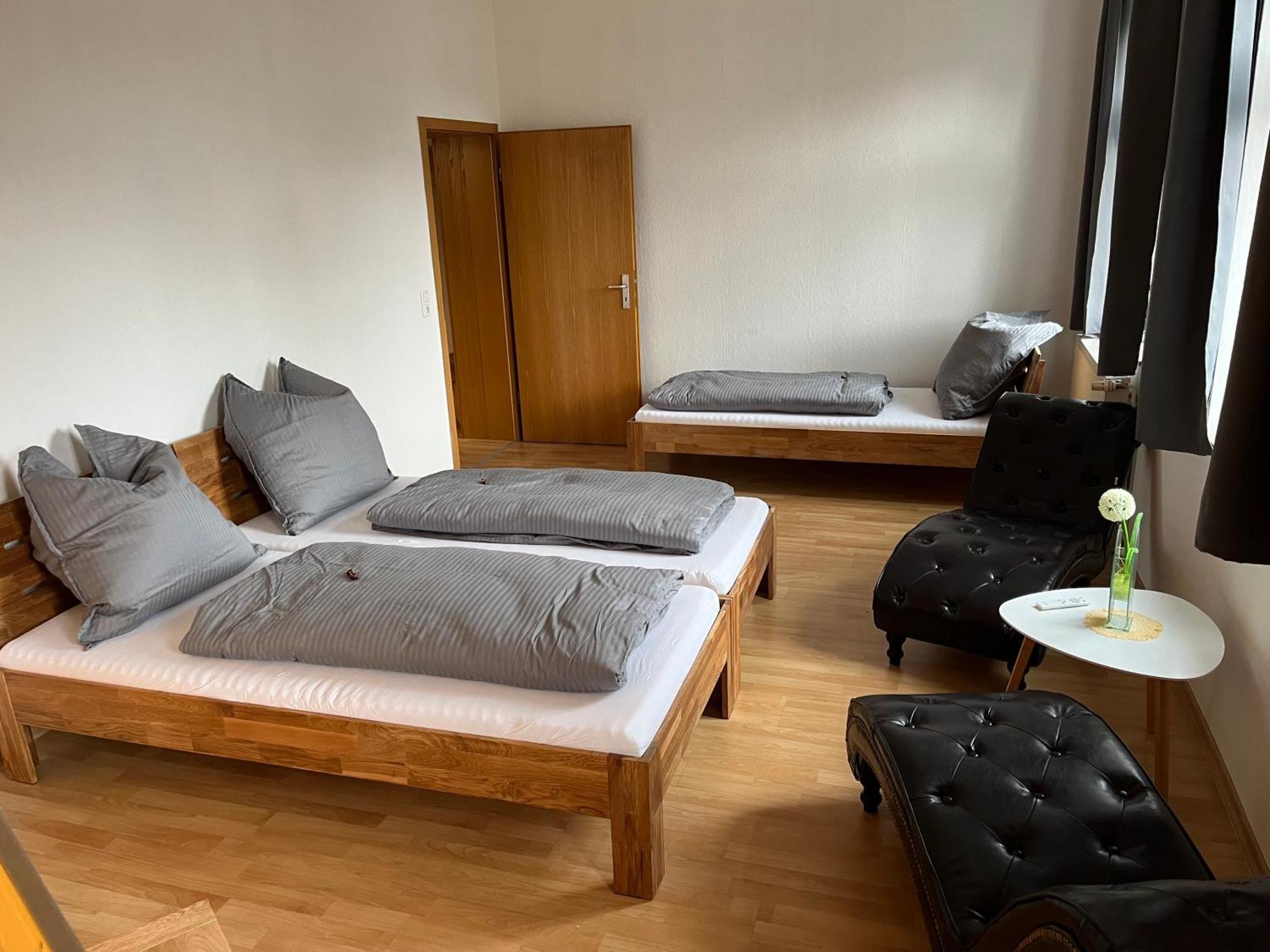 Fewo "Franzi" 5 Personen, Zentrale Lage, Parkplatz Dessau-Rosslau Exterior photo