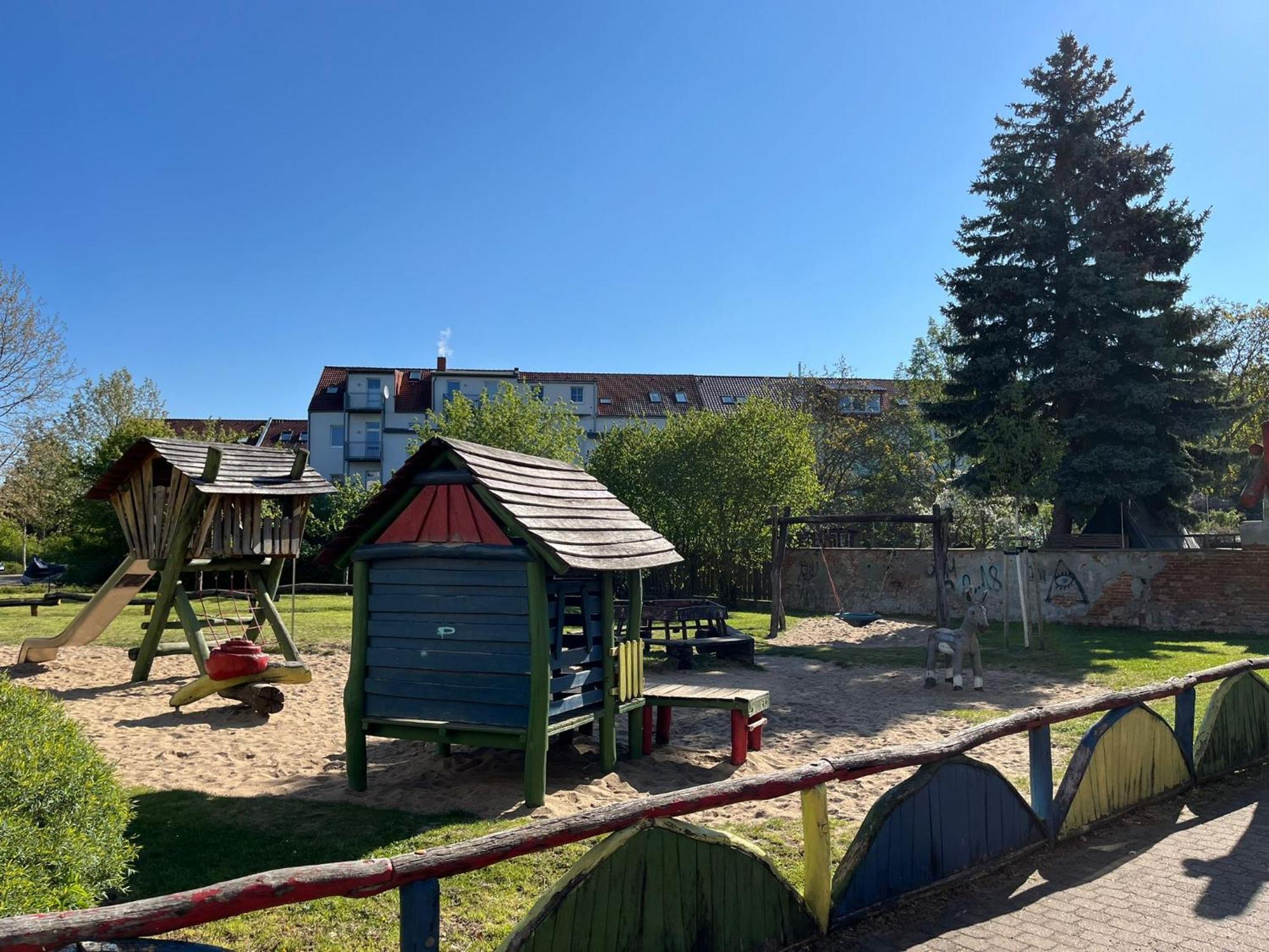 Fewo "Franzi" 5 Personen, Zentrale Lage, Parkplatz Dessau-Rosslau Exterior photo